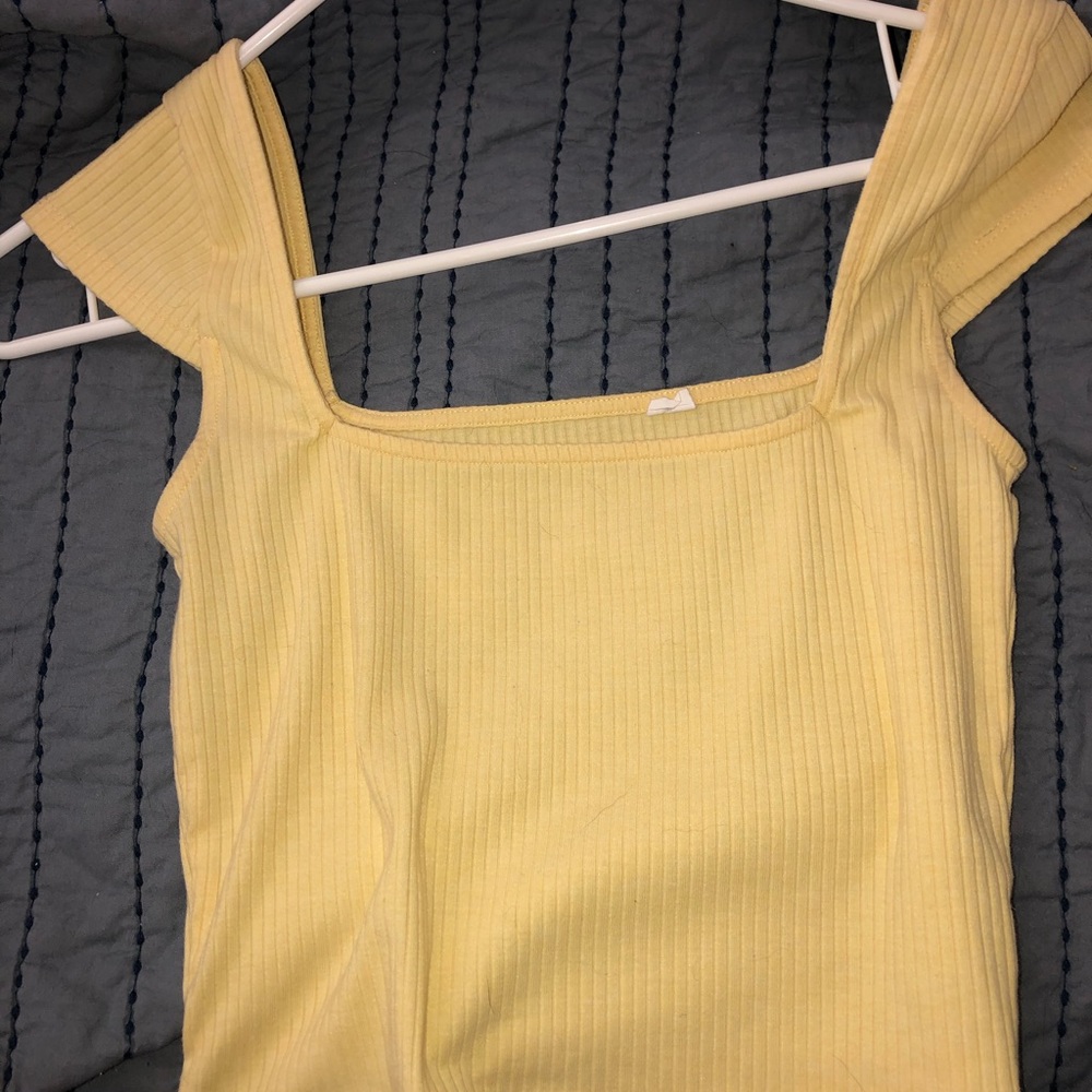 Yellow me to we top